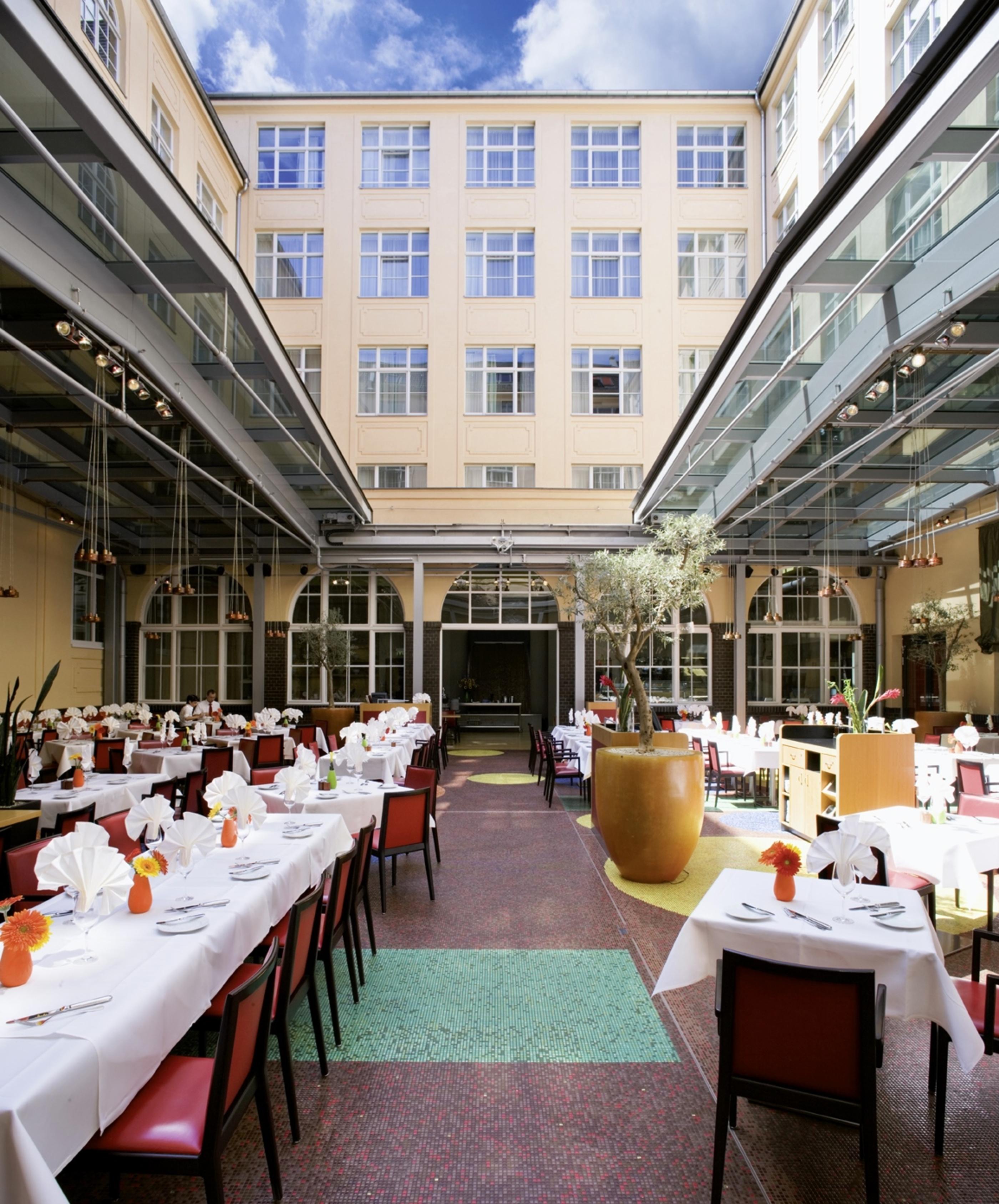 Mövenpick Am Potsdamer Platz Hotel 4*